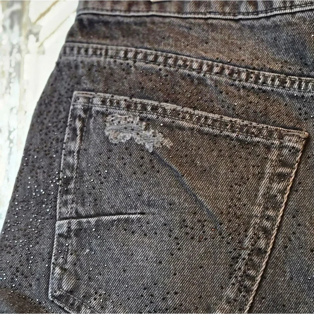 The Devon Rhinestone Distressed Denim Shorts by Pilcro NWT Size 30 - Picture 13 of 15